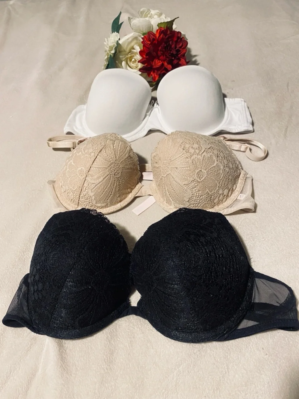 Victoria's Secret Bundle - Picture 2 of 12